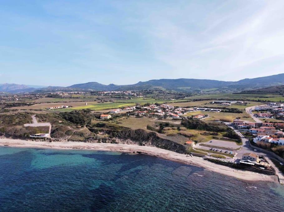 Casa Su Soli Sardu II - Sea View Valledoria Kültér fotó